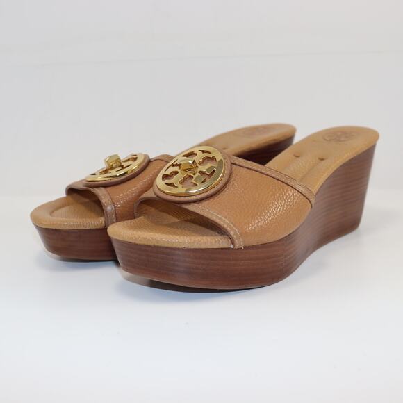 Tory Burch Tan Leather Wedge Sandals Gold Logo Medallion Women’s 10M - Picture 6 of 6
